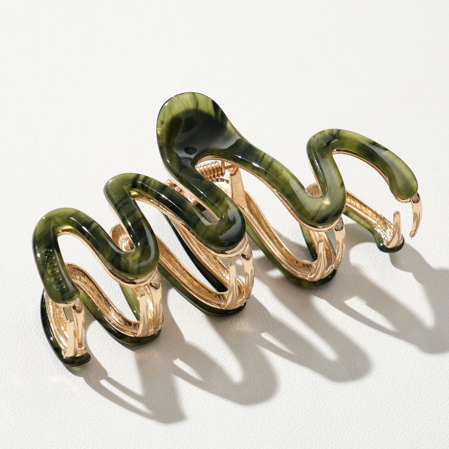 Willow Vintage Large Squiggle Metal Claw Clip