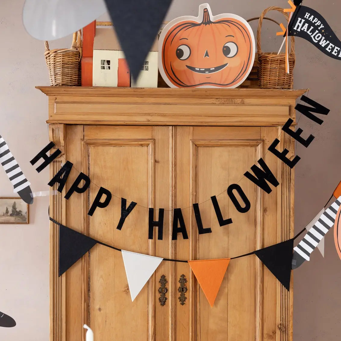 Velvet Puffy Happy Halloween Banner
