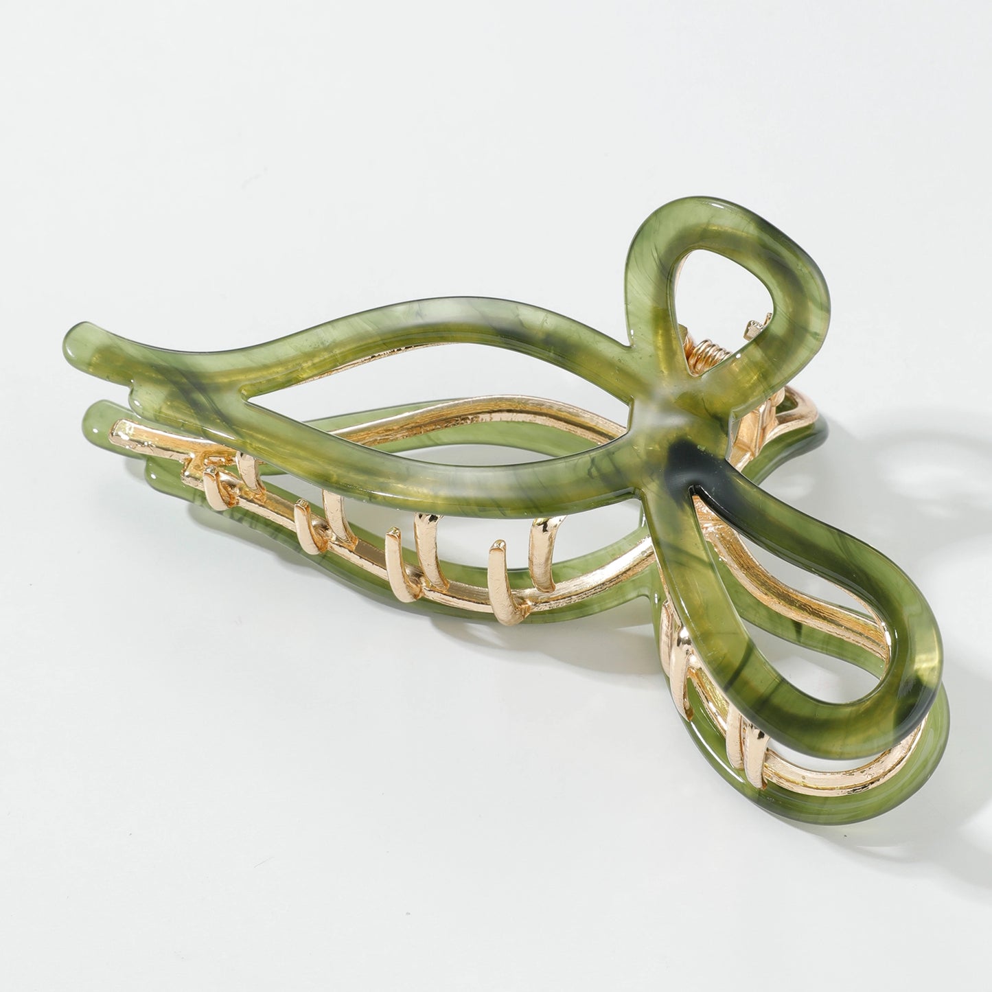 Sabrina Garden | Large Ribbon Metal Bow Claw Clip