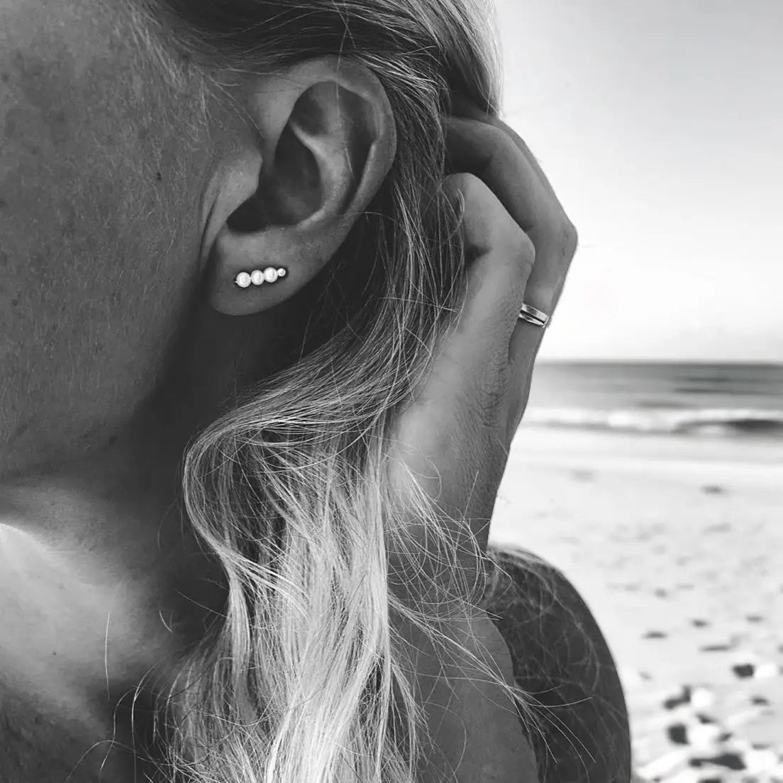 Blue Point Pearl Earrings