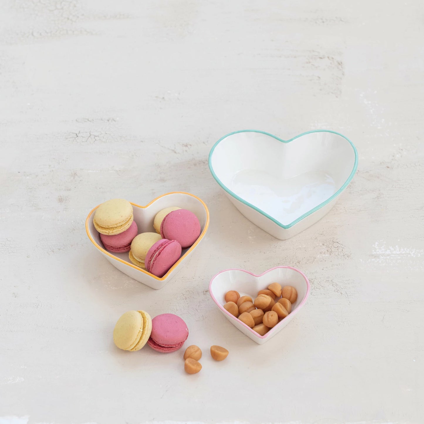 Colored Edge Heart Shaped Bowl Set