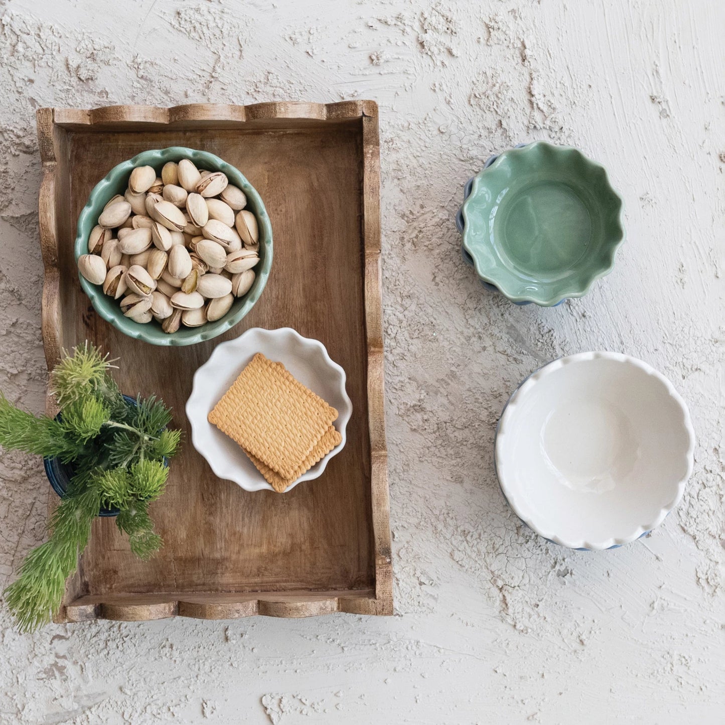 Scalloped Raised Edge Wood Tray