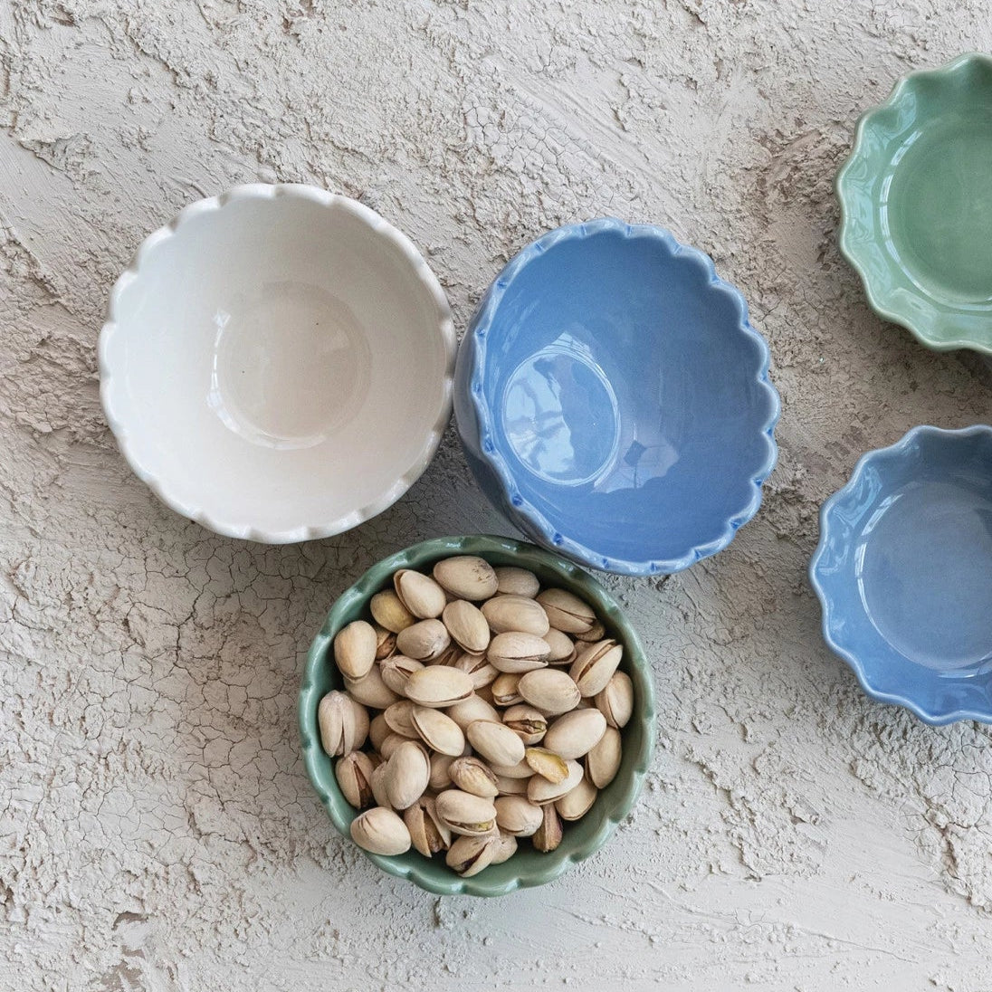 Coastal Colors Scalloped Bowl