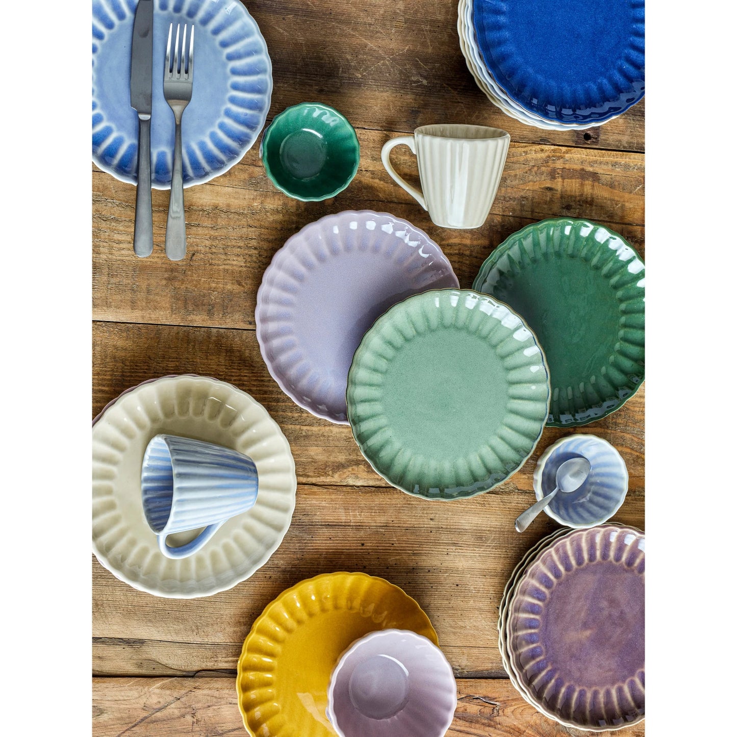 Glazed Fluted Stoneware Plate