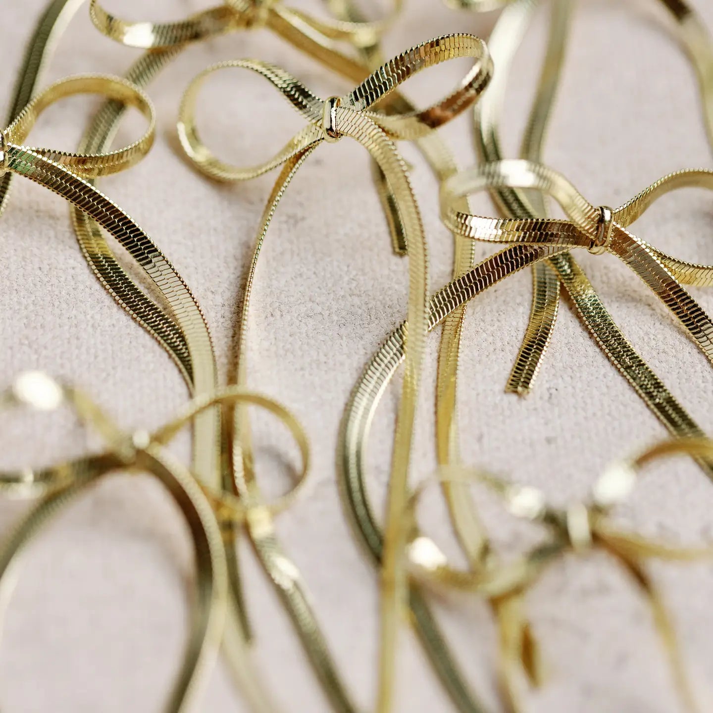 Winter & Holiday Accessories