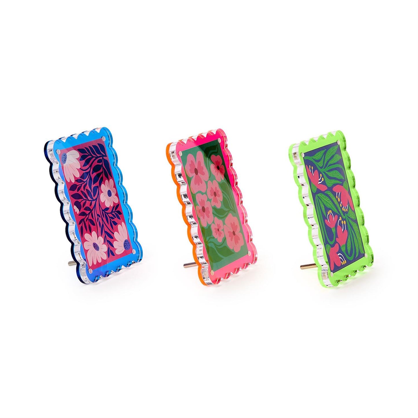 Color Pop Scalloped Acrylic Photo Frame