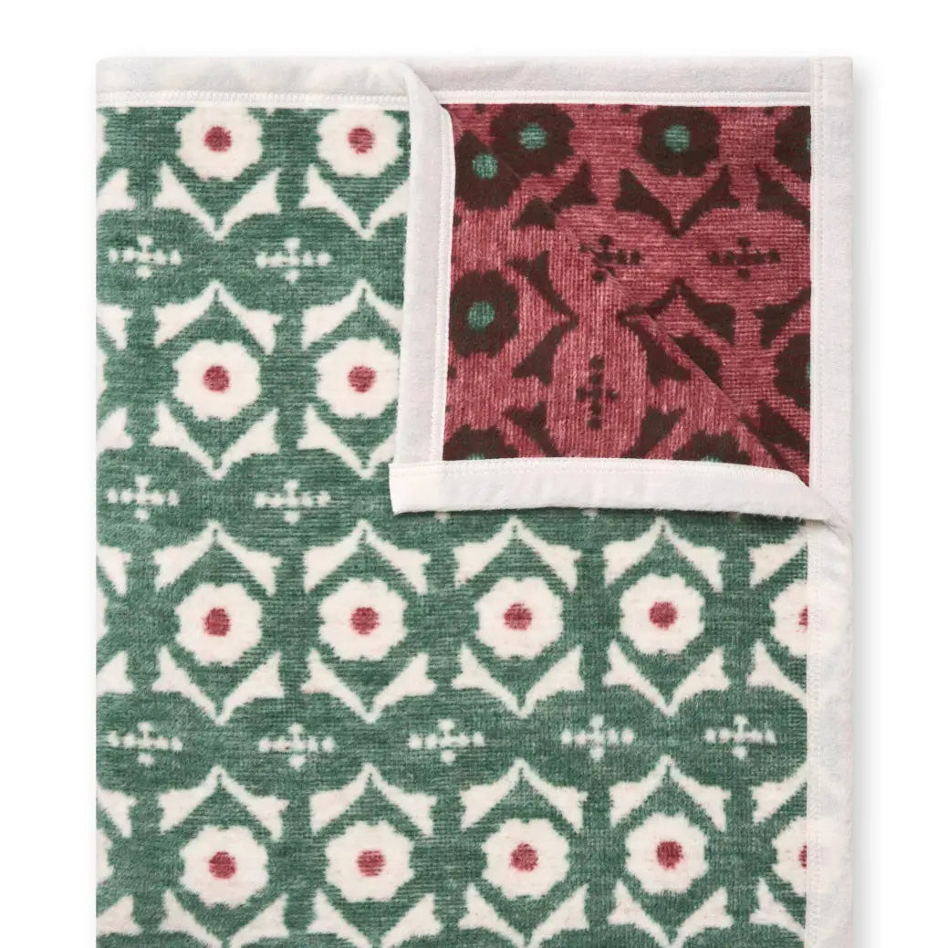 ChappyWrap Frances Floral Blanket