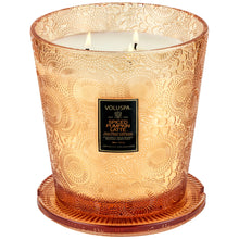 Load image into Gallery viewer, Voluspa Spiced Pumpkin Latte Candles
