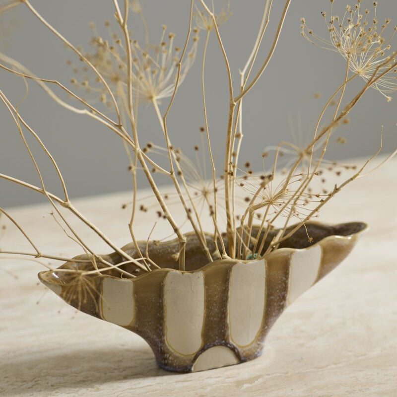 Nadia Vase