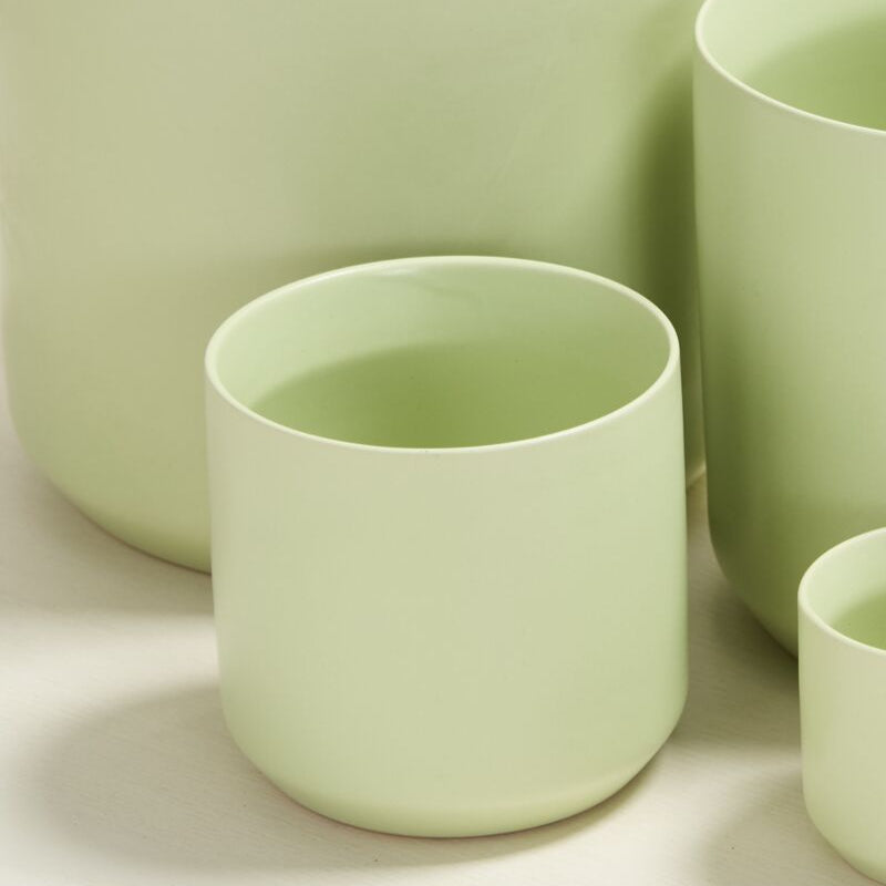 Spring Kendall Pot