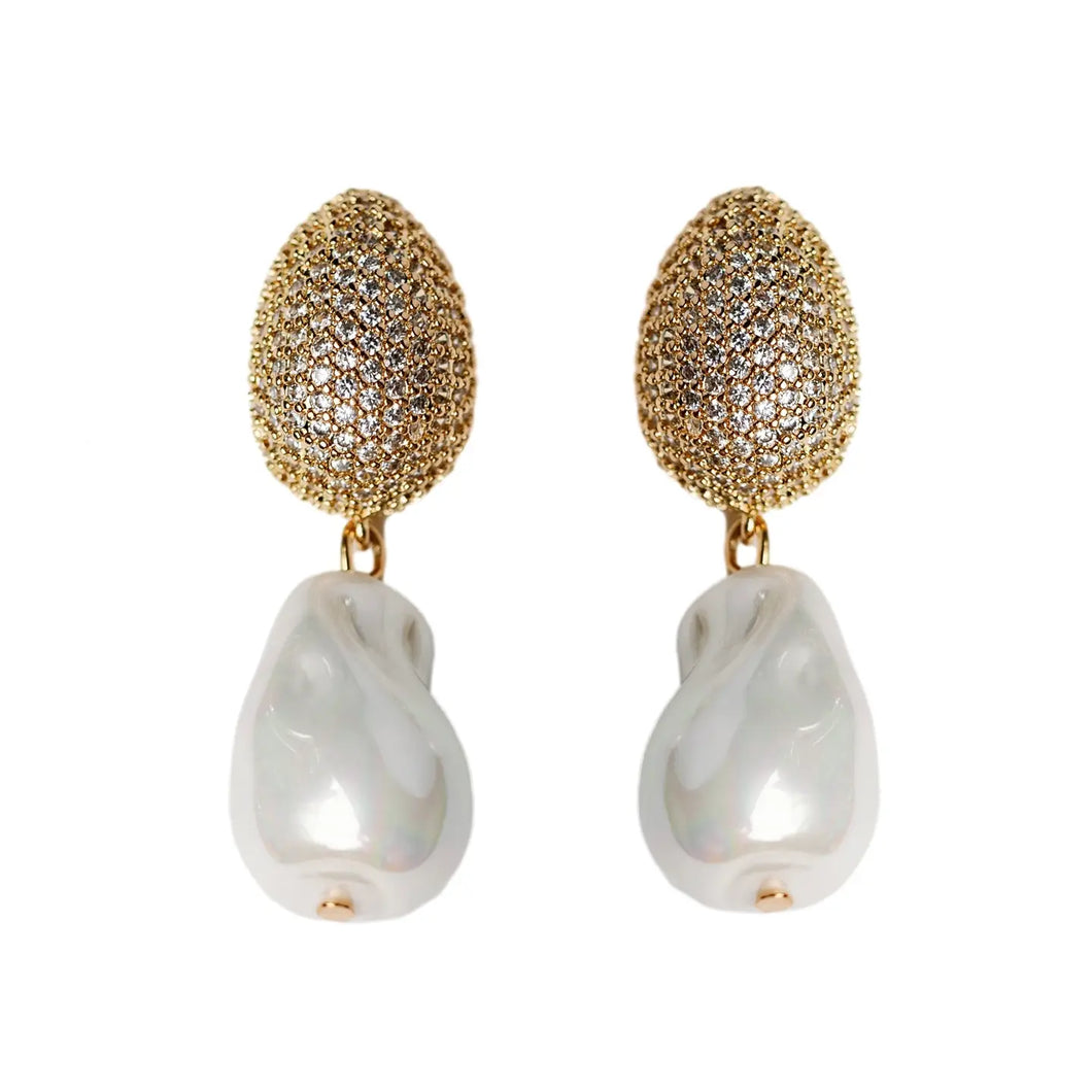 Sparkling Vintage Chunky Gold & Peral Drop Earrings