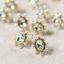 Load image into Gallery viewer, Crystal Pearl Oval Stud Earrings
