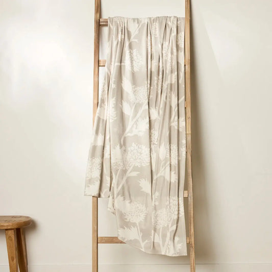 Soft Blooming Thistle Butter Blanket
