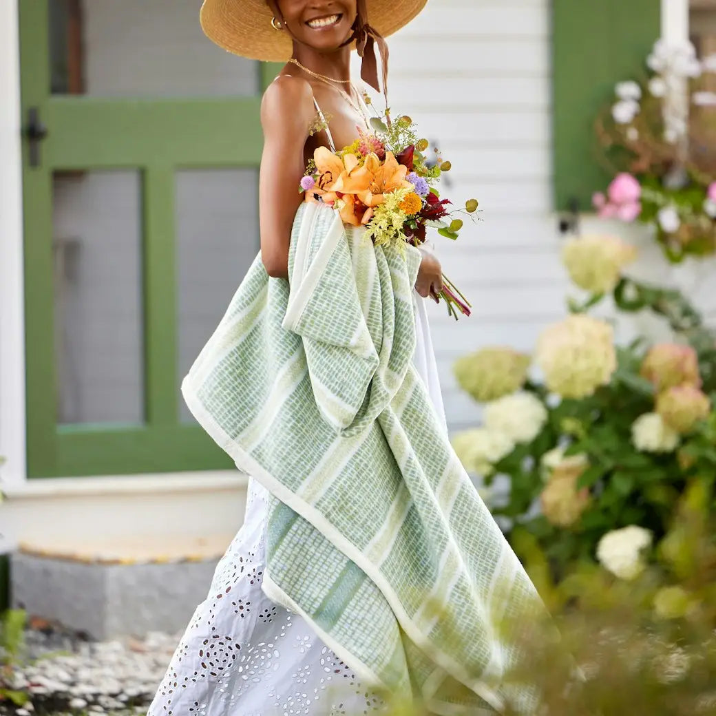 ChappyWrap Market Stripe Ocean Fog Blanket