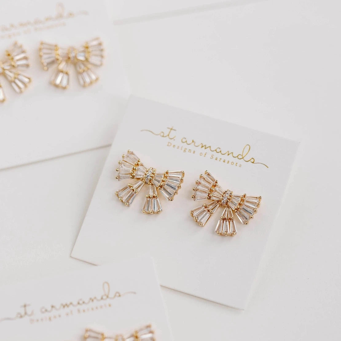 Gold Maxi Sparkler Bow Studs