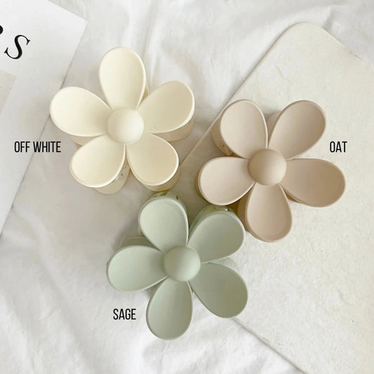 Ava Flower Hair Claw Clips