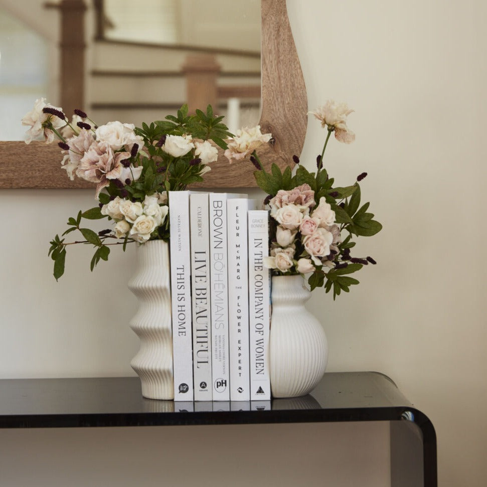 Claude Vase Bookend