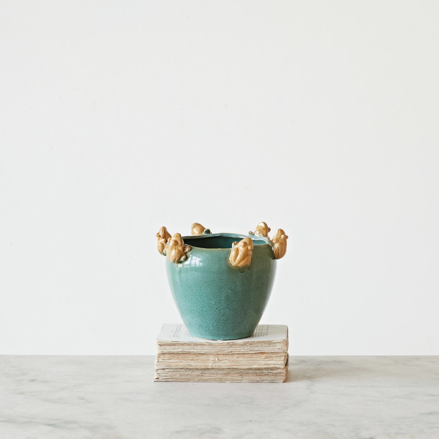 Stoneware Planter with Rim of Frogs