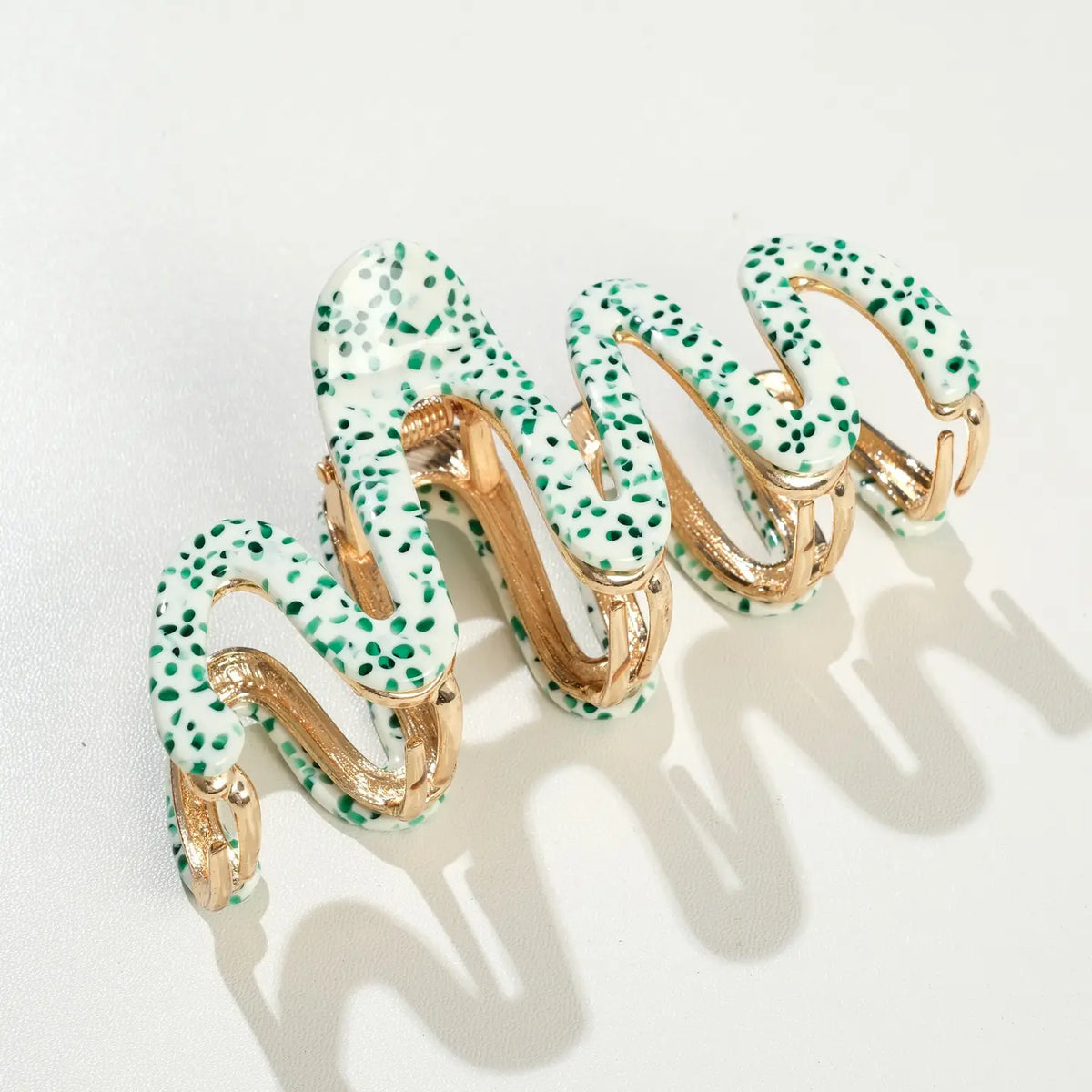Willow Holiday Large Squiggle Metal Claw Clip