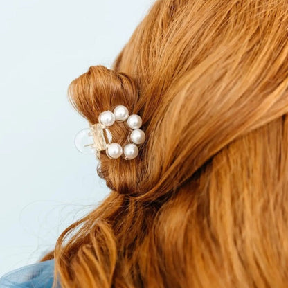 Meg Pearl Hair Claw