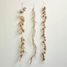 Load image into Gallery viewer, Gold Faux Leaf Garland
