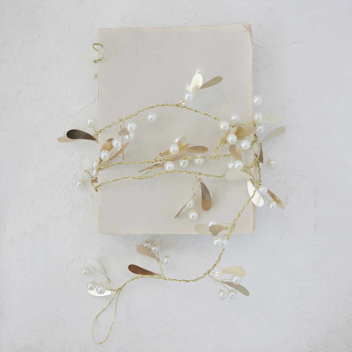 Metal Mistletoe Garland w/ Faux Pearls