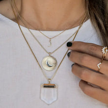 Load image into Gallery viewer, Clear Quartz Pendant Necklace
