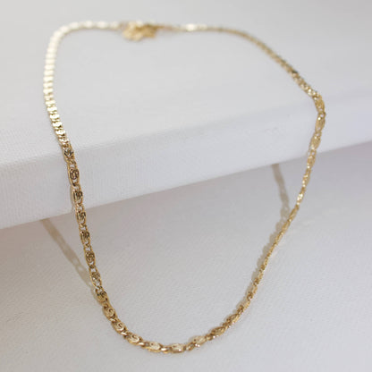 CAROLINE ORNATE CHAIN