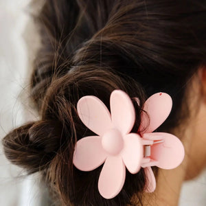 Flower Hair Claw in Pink