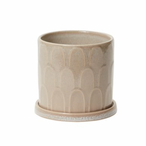 Ducan Pot in taupe color with scalloped design 
