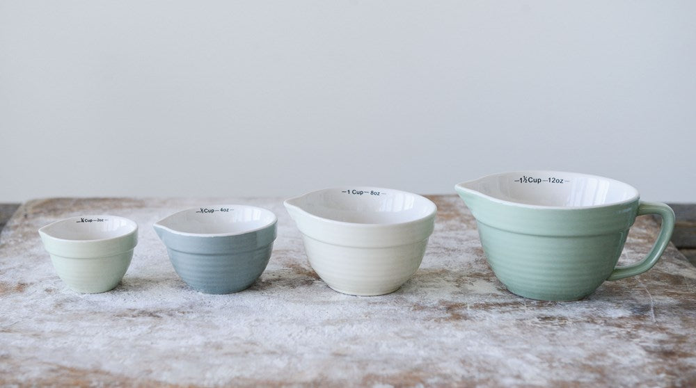 Green Stoneware Measuring Cups, Set of 4