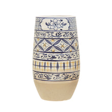Load image into Gallery viewer, Blue &amp; White Country Vases
