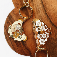 Load image into Gallery viewer, Minimalist Floral Keychains
