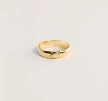Load image into Gallery viewer, Oval Opal Ring
