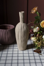 Load image into Gallery viewer, Thayer Vase Collection
